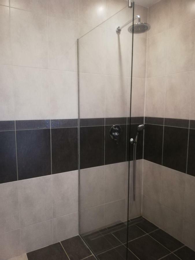 Senza Apartman Bratislava Exterior foto